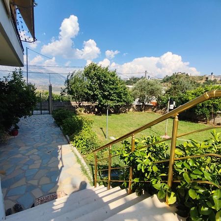 Cheerful 2 Bedroom Villa With Free Parking. Gjirokaster Ngoại thất bức ảnh
